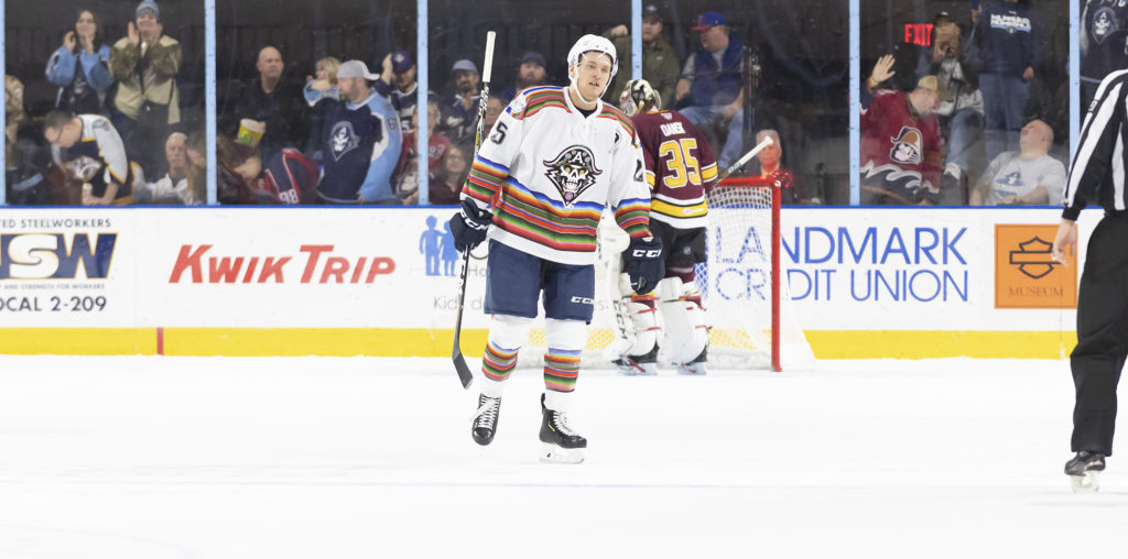 Admirals Get 12 from Preds