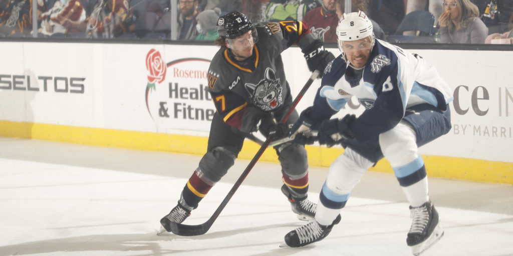 Ads Struggle to Win over Wolves