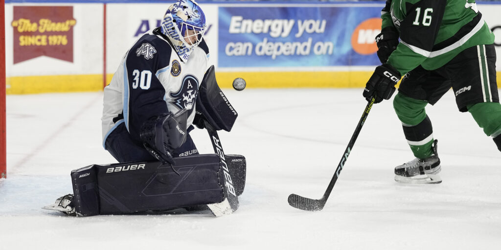 Askarov, Gicewicz Return to Ads