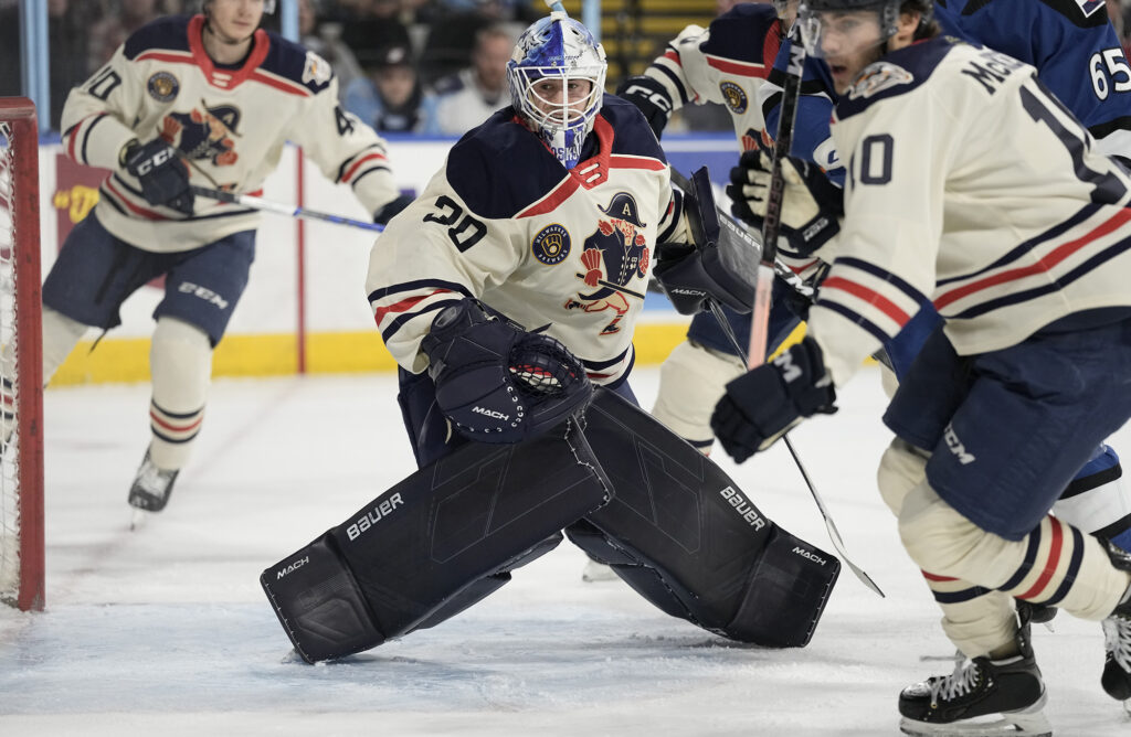 Ads Fly Past Eagles in OT