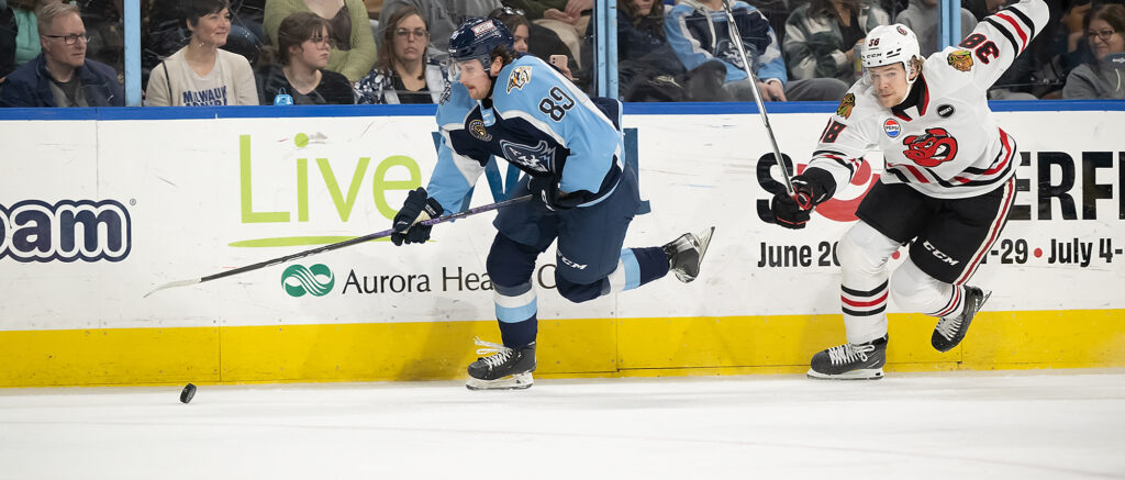 Ads Hemmed in by Hogs