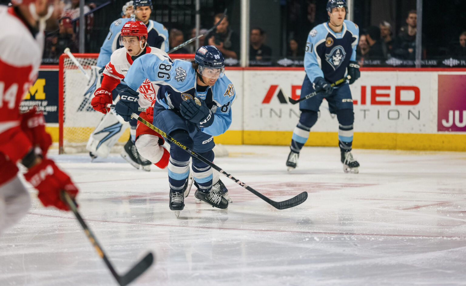 Ads Face Stars in Division Semifinals - Milwaukee Admirals