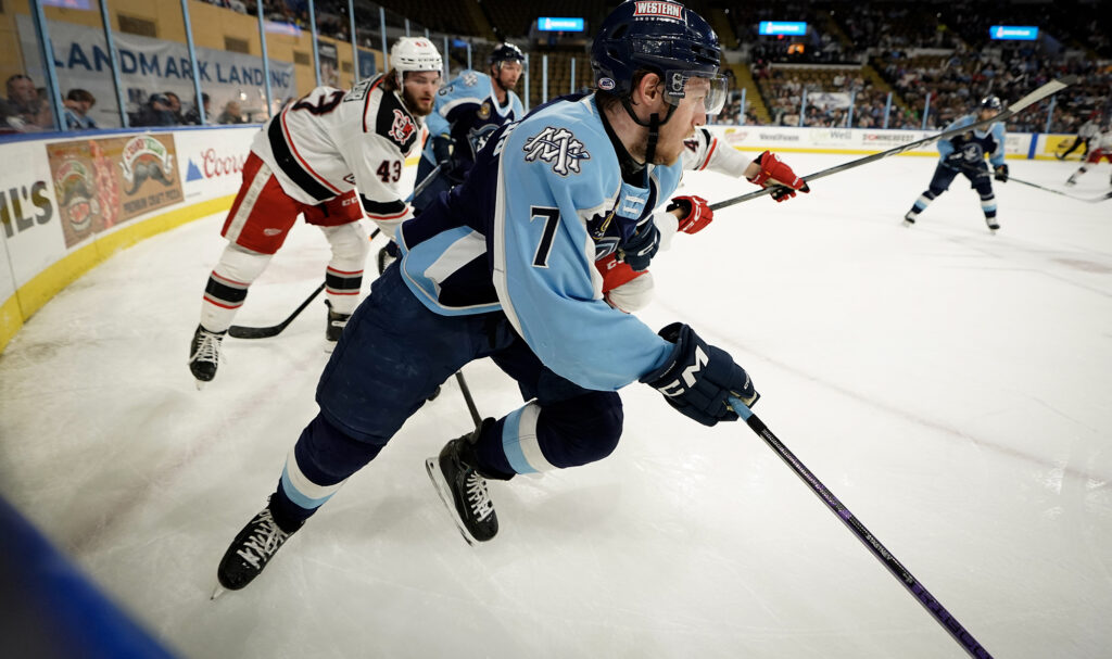 Ads Fall in Game 1 to Griffs