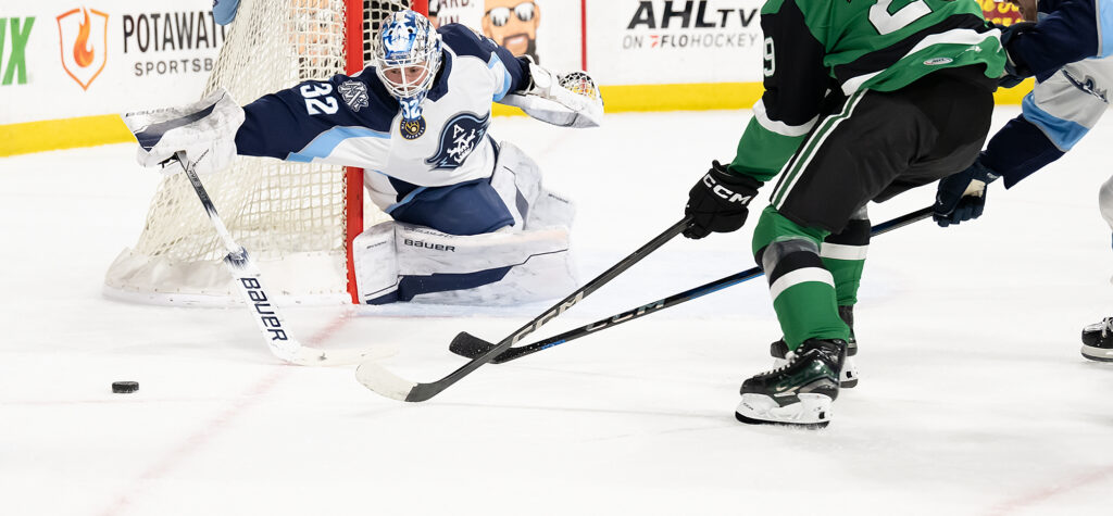 Admirals Earn Big Victory Over Stars